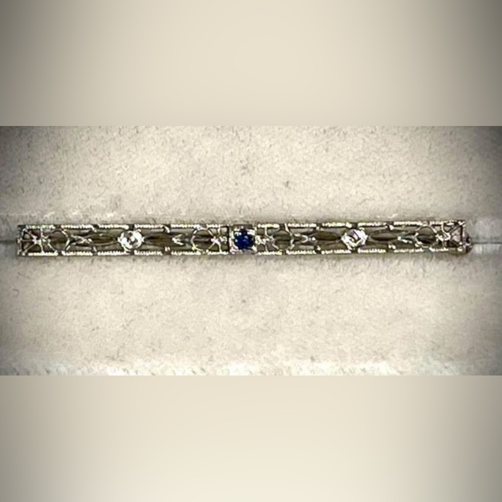 14K white gold filagree lapel pin with .05 natural sapphire stone - NEW